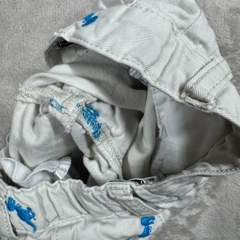 Children’s Place Blue Embroidered T-Rex Dinosaur Cream Chino Shorts Size 18-24 M